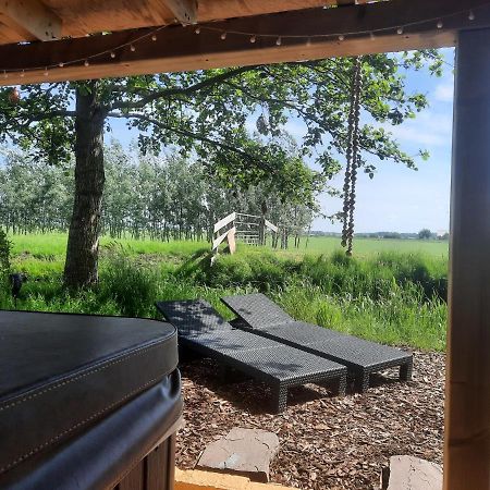 Wellness Lodge Aan De Braassem Rijnsaterwoude Exteriör bild