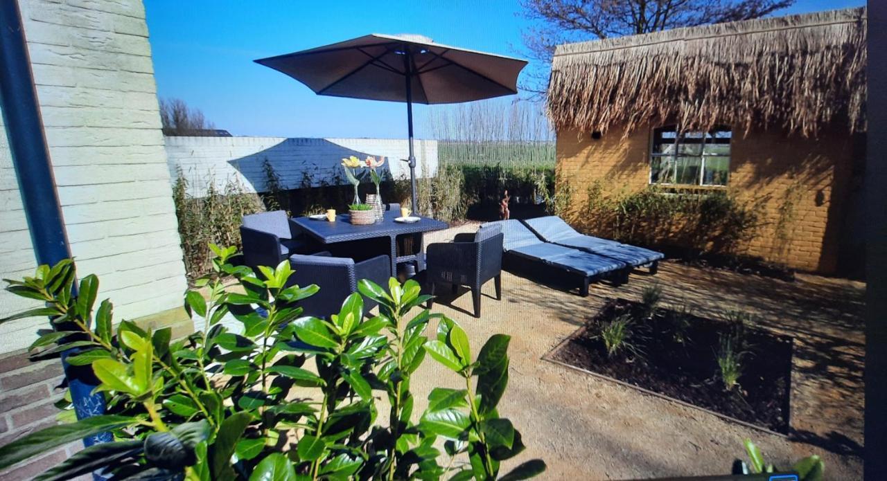 Wellness Lodge Aan De Braassem Rijnsaterwoude Exteriör bild