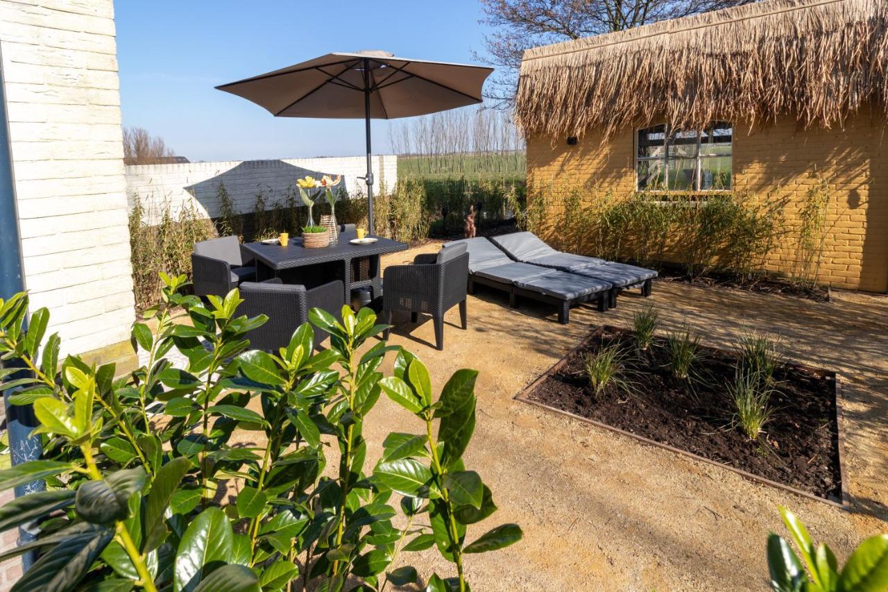 Wellness Lodge Aan De Braassem Rijnsaterwoude Exteriör bild