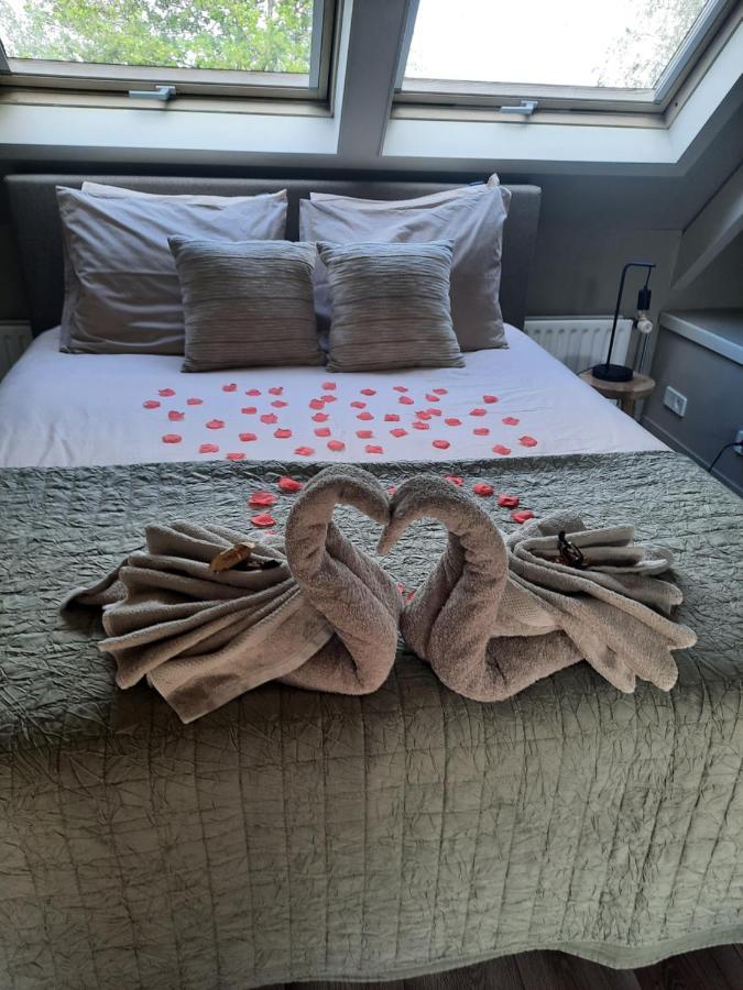 Wellness Lodge Aan De Braassem Rijnsaterwoude Exteriör bild